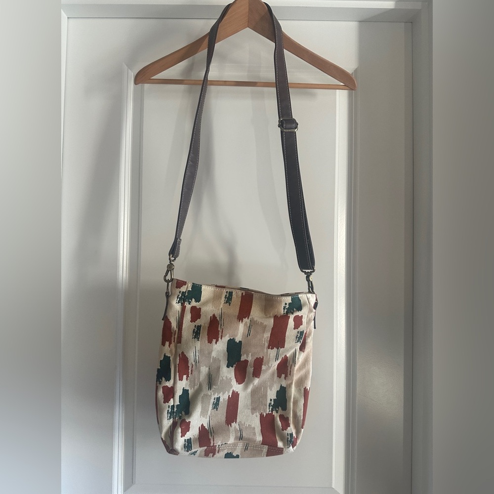 Maika Crossbody Bag - Picture 2 of 9